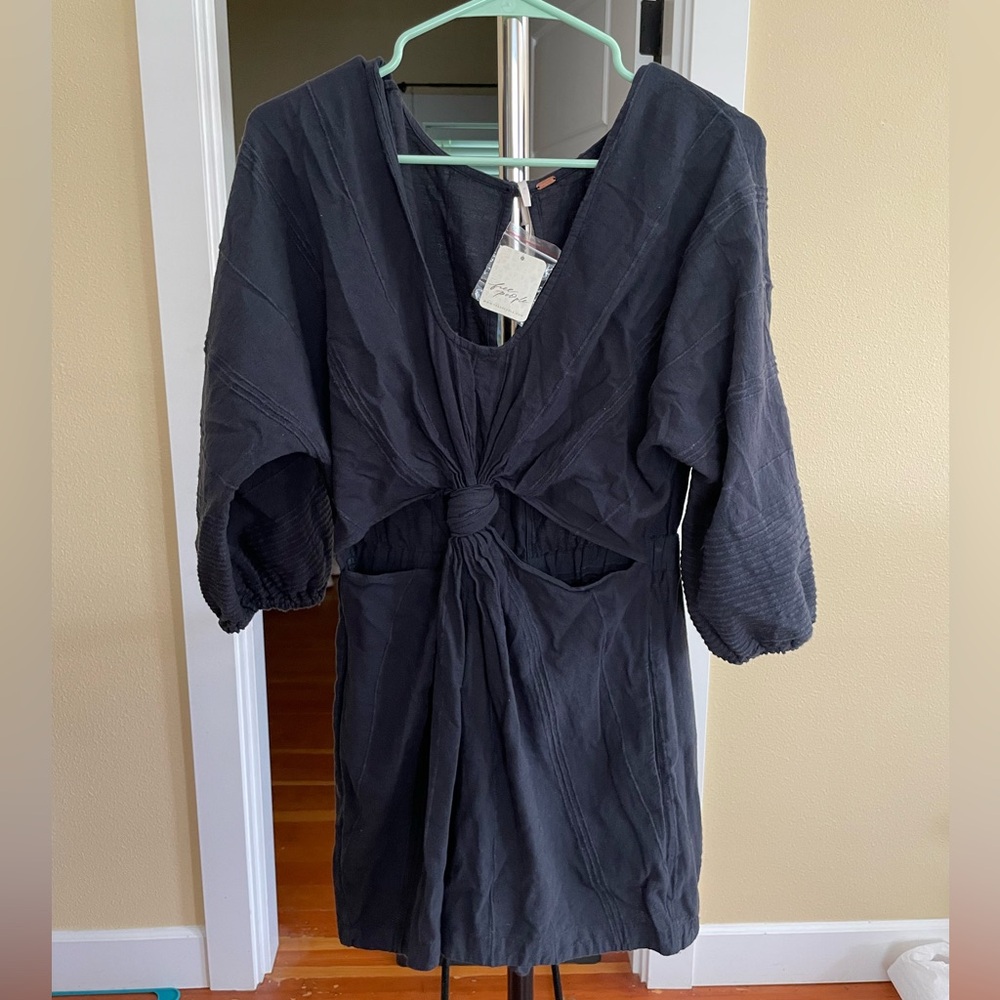 Free people knotty but nice romper. Size XS.